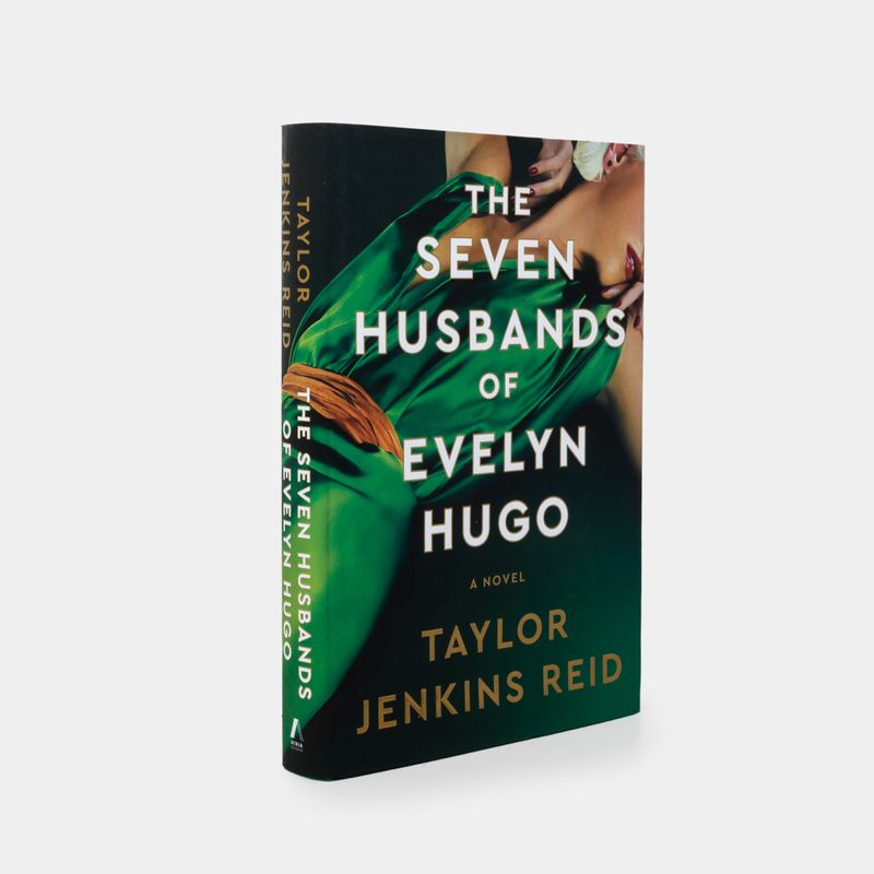 the-seven-husbands-of-evelyn-hugo-2-9781668081785