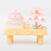 Muñeca sparkle de 13.5 cm con pastel, muffins, postres